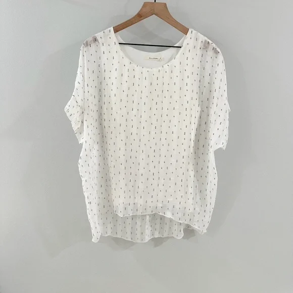 Ellison Layered Blouse White Size Small - Picture 2 of 6